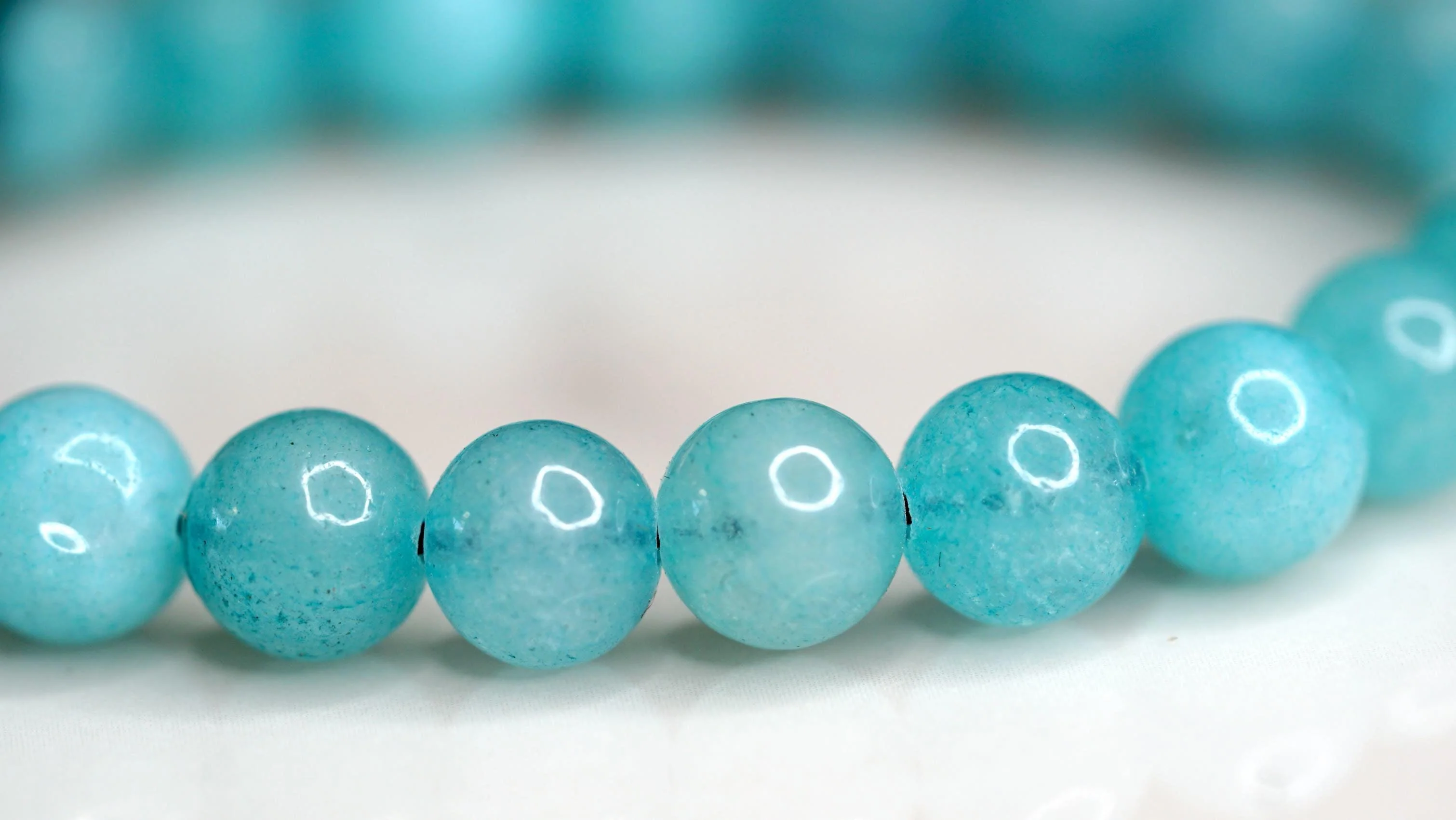 Blue Quartz Bracelet | Wrist Mala for Throat Chakra - Image 5