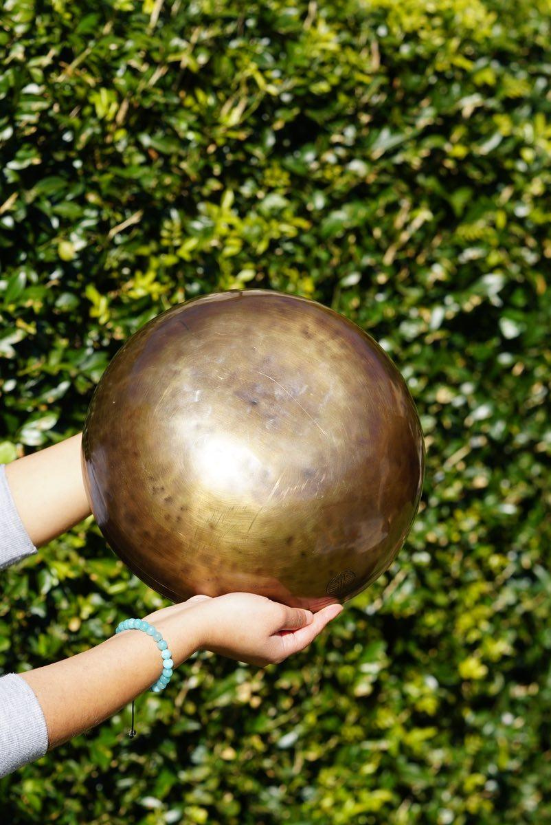 Full Moon Himalayas Singing Bowl - Image 6