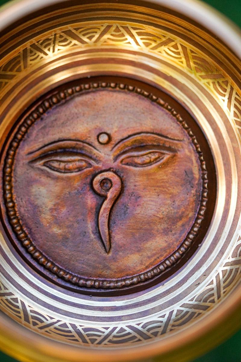 Peaceful Eye Singing Bowl - Image 3