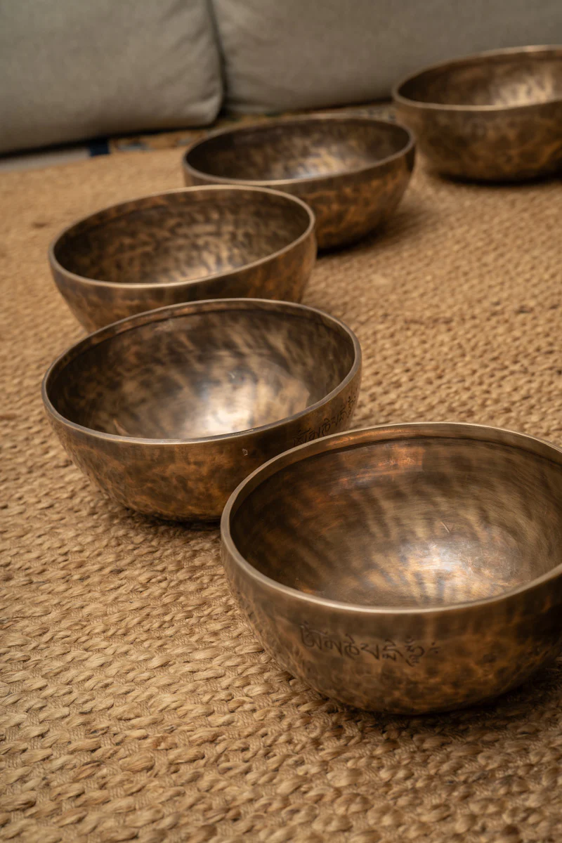 Full Moon Set of 7 Singing Bowls - Image 3