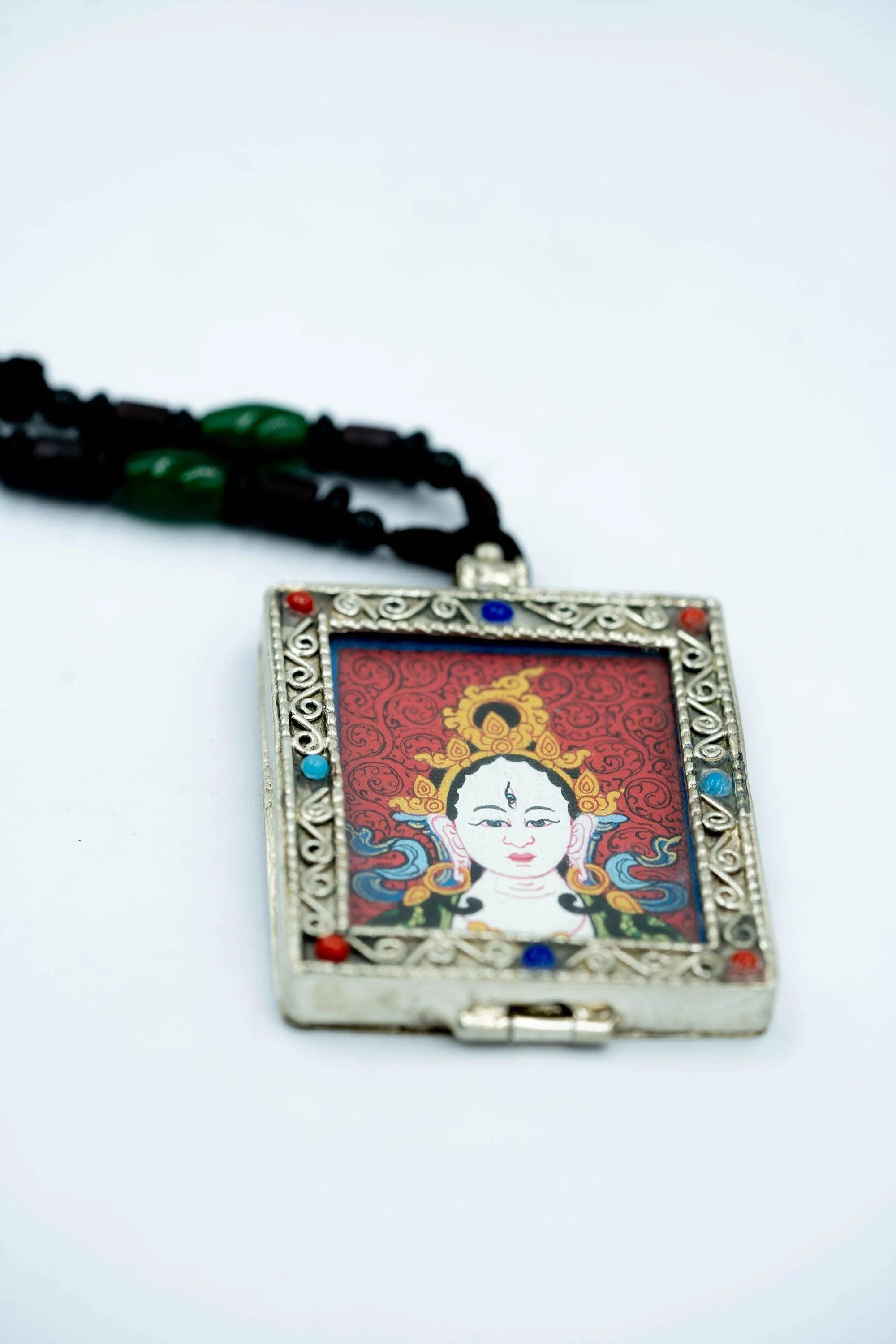 White Tara Ghau Thangka - Image 3